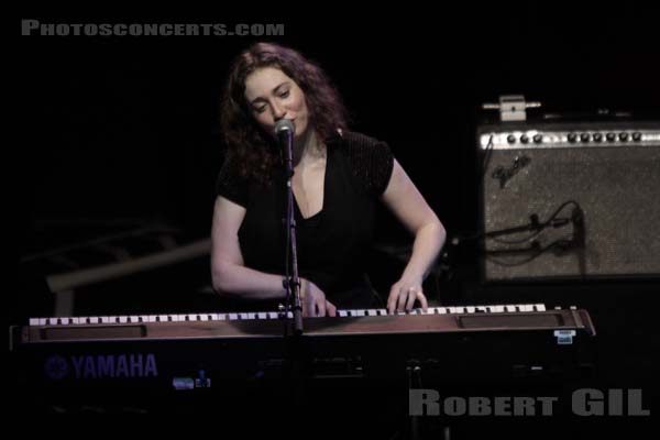 REGINA SPEKTOR - 2009-07-01 - PARIS - Le Bataclan - 